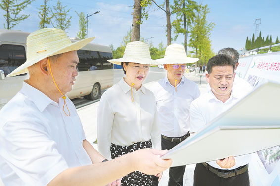 趙璟在商州調(diào)研時(shí)強(qiáng)調(diào) 認(rèn)真學(xué)習(xí)貫徹省委十四屆二次全會精神 以實(shí)干實(shí)績推動高質(zhì)量發(fā)展邁上新臺階
