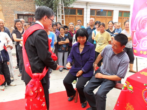 11、發(fā)紅包.jpg