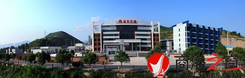 已經(jīng)建成并試車生產(chǎn)的氟硅產(chǎn)業(yè)園1。.jpg